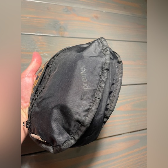 Supreme Waist Bag - Picture 5 of 6